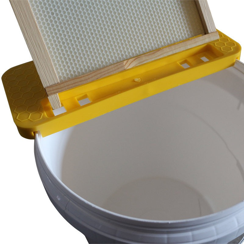 Uncapping Bench