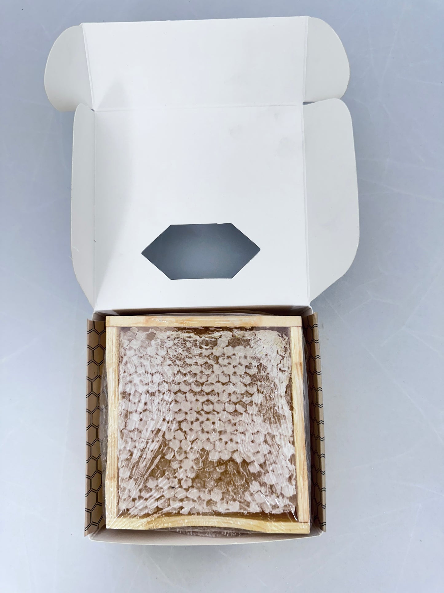 High-quality construction of the honeycombs wooden frames