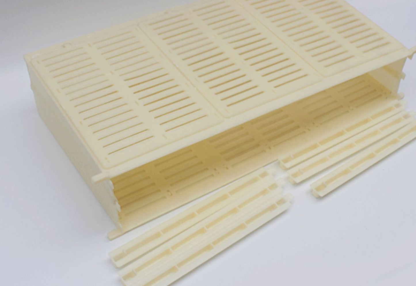 Plastic Queen Bee Isolation Cage - Single & Double Frame Options