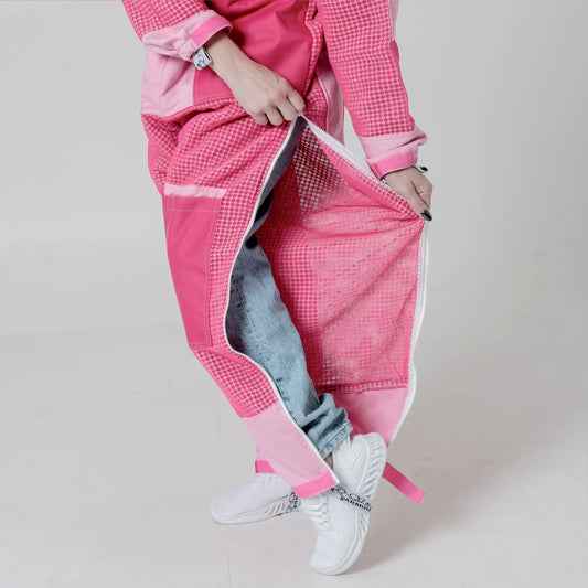 Close up of leg vent zipper opened on the 3 layer mesh pink beekeeping suit showing mesh lining