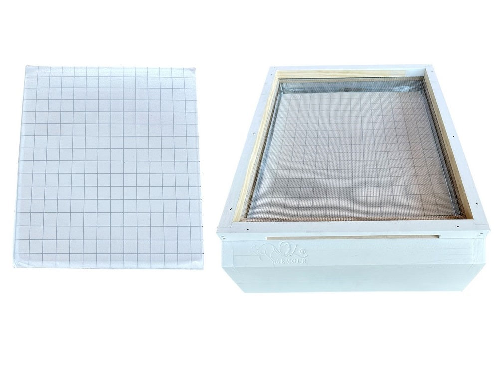 Varroa Mat with Mesh Bottom Board - Essential beekeeping equipment for mite management and hive hygiene
