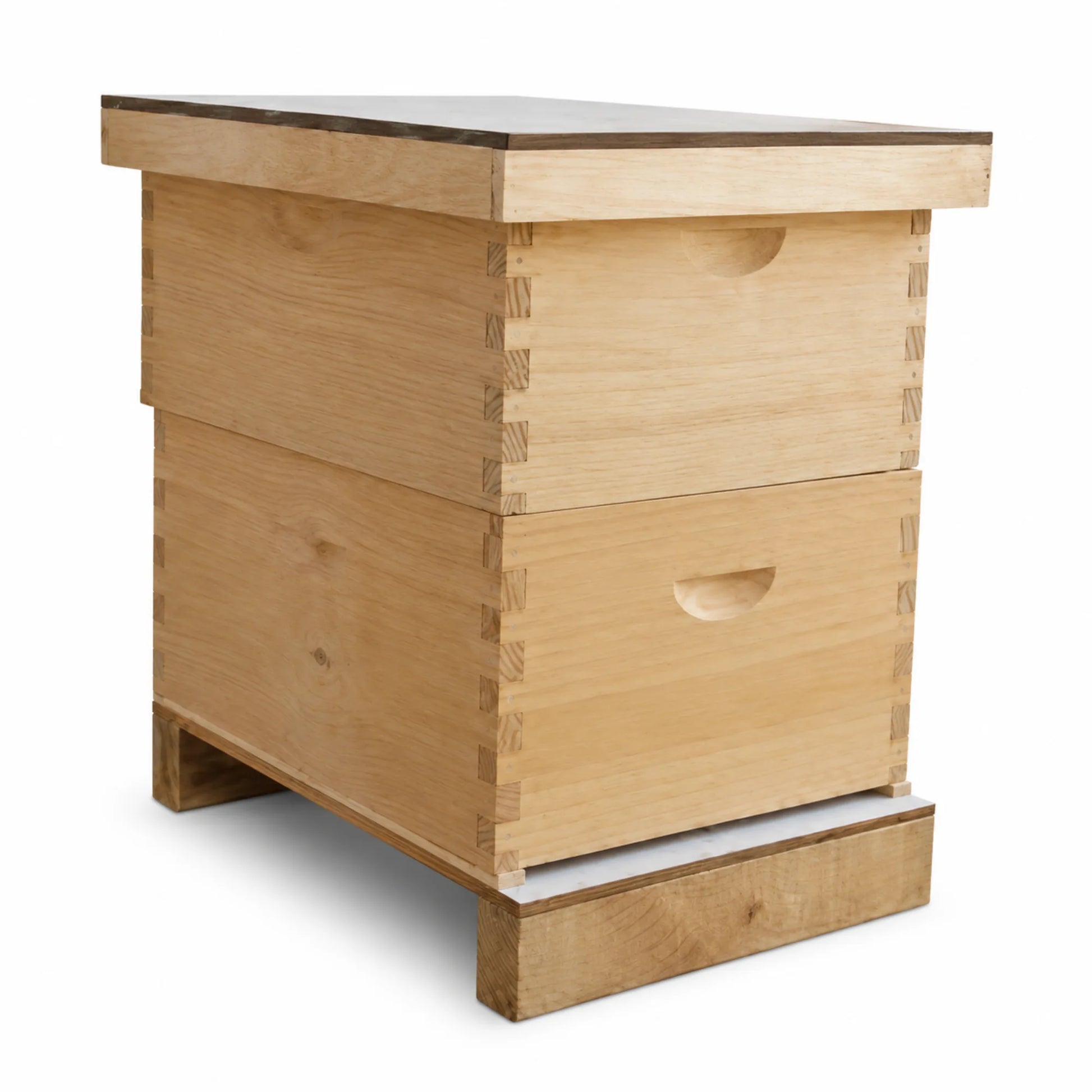 OZ ARMOUR full-depth telescopic beehive in New Zealand pine with Weathertex telescopic lid and bottom board, angled view