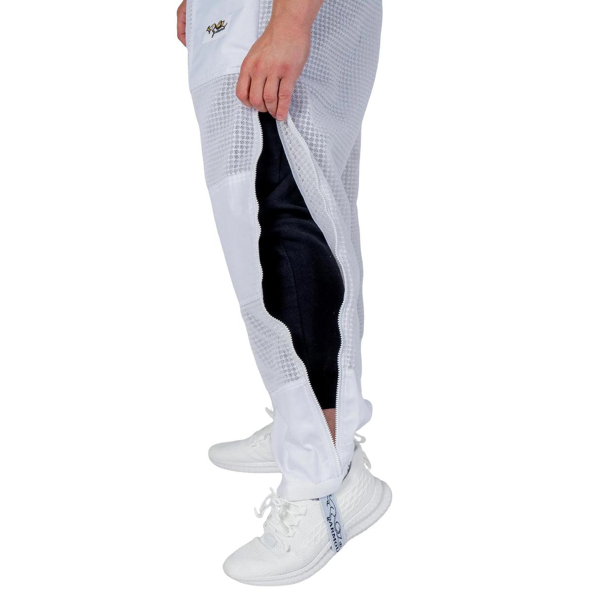 Close up of the side leg zip pocket