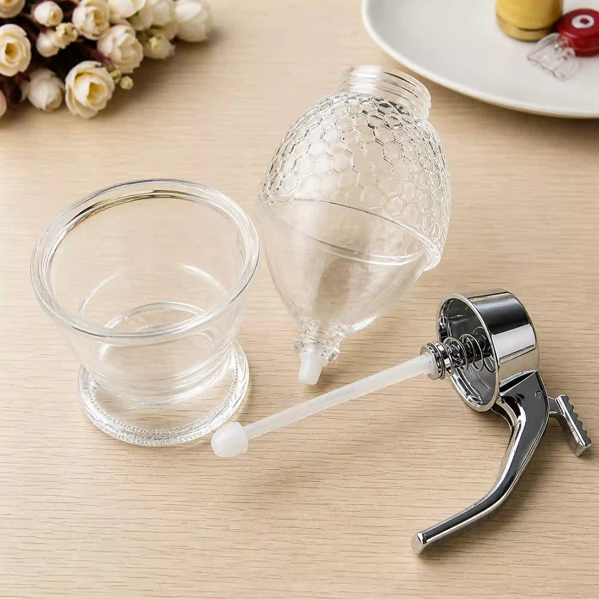 Stylish Honey Dispenser Pot | Beehive Design with Flow Control ( Honeycomb Pattern ) – Close-Up